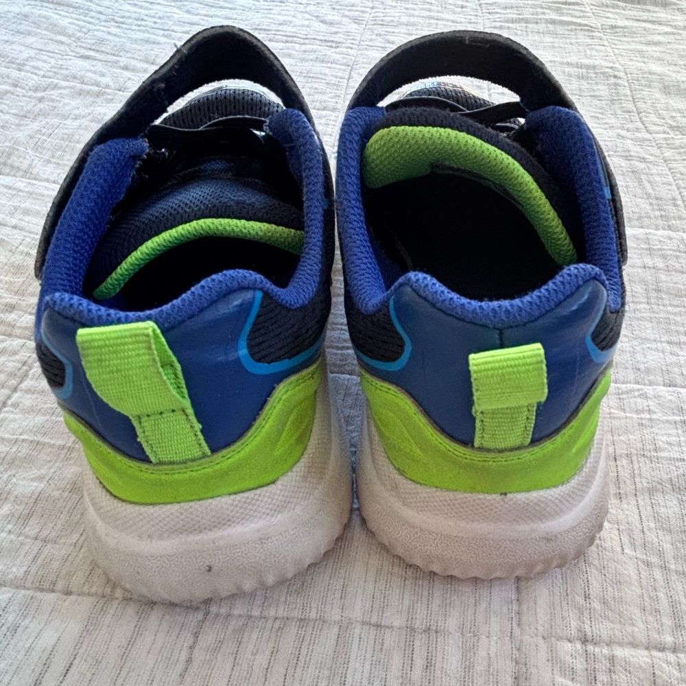Skechers Kids' Navy and Lime Velcro Sneakers. Size 2. - Picture 3 of 5